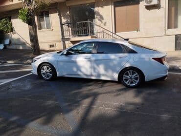 faizsiz kreditlə maşın: Hyundai Elantra: 2 l | 2022 il Sedan — 13