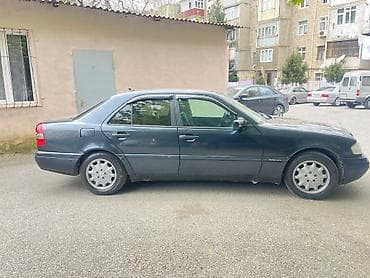 ford transit 2012: Mercedes-Benz C-Class: 1.8 l | 1997 il Sedan — 3