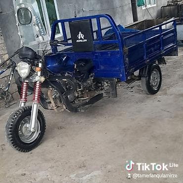 Zonlon üçtəkərli yük motosikleti - Rəng: mavi - Konstruksiya: ön