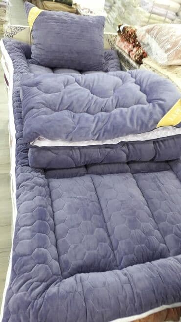 продажа постельного белья: Yayqış yorğan döşək yastıq dəsti #Hərşeysizlərinrahatlığıüçün🙂 — 1