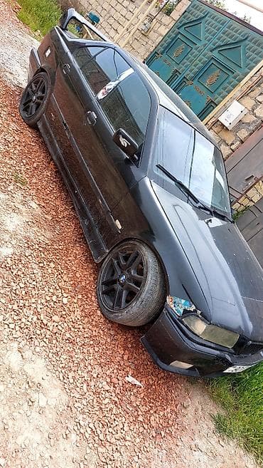 disk teker 4 bolt: BMW 3 Series E36 sedan, qara rəng. - Kuzov: aerodinamik arxa spoyler — 5