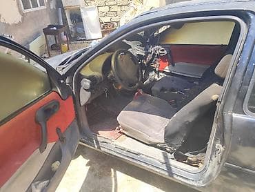 c4: Opel Corsa: 1.4 l | Hetçbek — 4