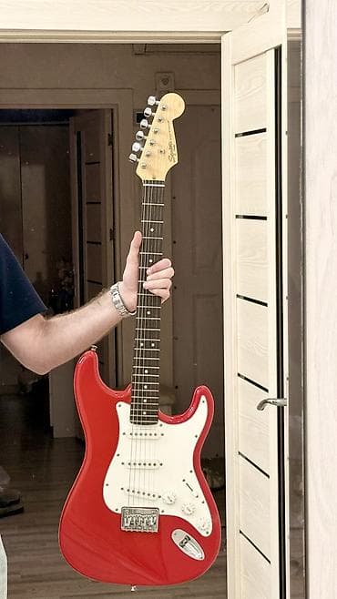 Musiqi alətləri: Elektron gitara, Fender, 6 sim, İşlənmiş, Ünvandan götürmə — 3