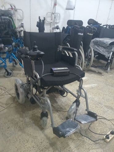 Nitril əlcəklər: Elektrik təkərli kreslo - Joystick idarəetməsi: sağ qoltuqaltıda — 1