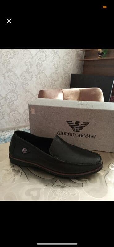 Giorgio Armani kişi mokasinləri - Rəng: qara - Model: klassik slip‑on