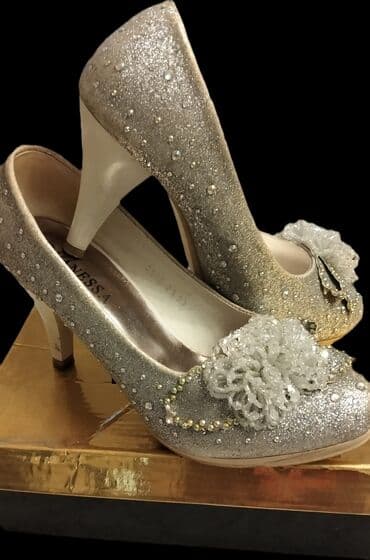 женские синие замшевые туфли: Tuflilər, Ölçü: 38.5, rəng - Gümüşü, Yeni — 1