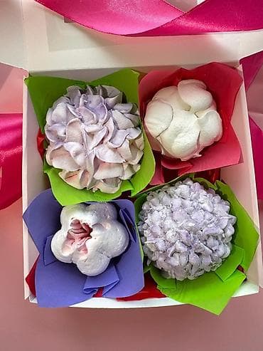 Şirniyyat məhsulları: Hədiyyəlik “zefir çiçək” şirniyyat qutusu - İdeal seçim: ad günləri — 5