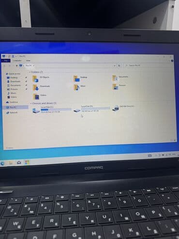 AMD E1, 4 GB, 15.6 "
