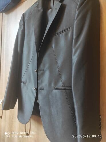 Lincoln: Kostyum əla vəziyyətdə. Bəylik kostyumudur. Toy gunu geyinilib. Baha — 1