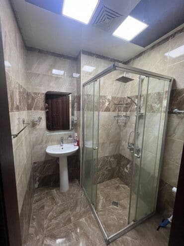 keşlede kiraye evler 2025: Yeni günəşli,D massivi,290 və 282 nöm məktəblərin yanında,17 — 8