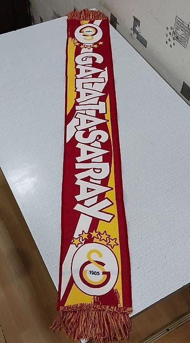 Bitkilər üçün dibçəklər: Qarabağ futbol klubunun azərkeş şərfləri satılır. Xüsusi fərqi odur — 4