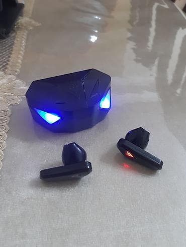 masaustu komputerlər: Gaming tərzli simsiz qulaqlıq dəsti - Dizayn: Kəskin xətli, robot — 5