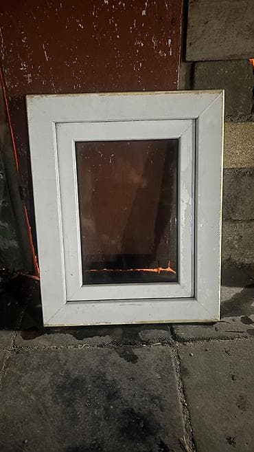 2 şüşəli plastik pencərə 3 ədəd, 1 ədədi 50 Azn qiymət sondu qiymətə — 2