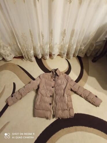 uzun balonka modelleri: Qadın puffer gödəkçə - Rəng: açıq qəhvəyi/bej - Model: qısa, yüngül — 1