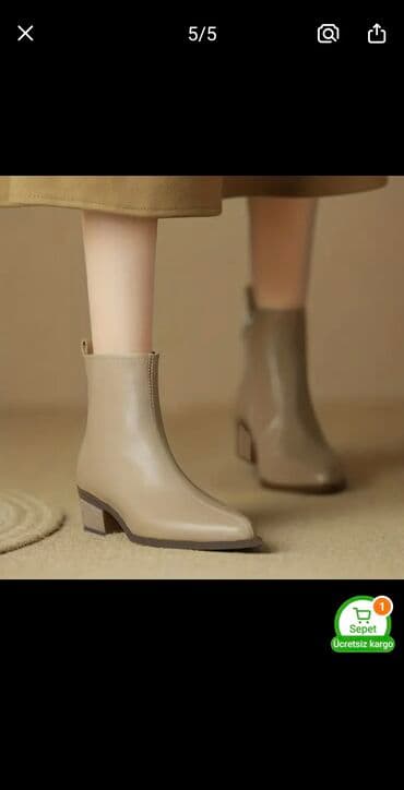 Qadın üçün qısa booti – bej rəng - Model: Dairəvi uclu, minimal dizayn