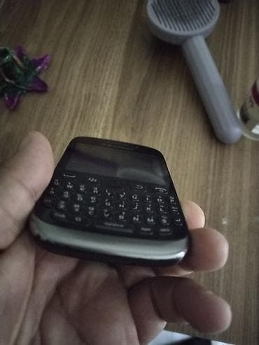 Blackberry 8700C, rəng - Qara, Düyməli — 1