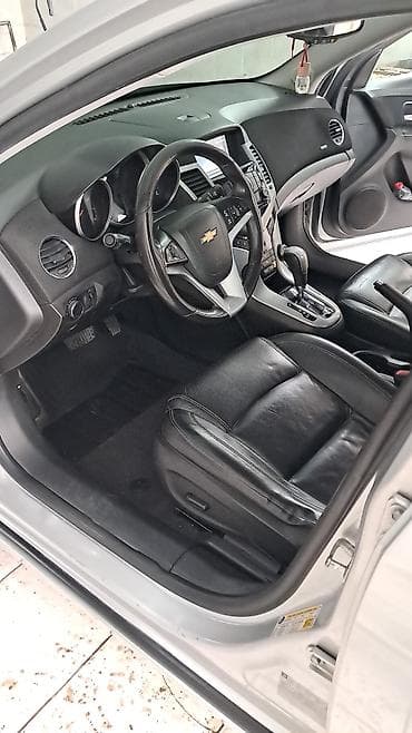 chevrolet matiz: Chevrolet Cruze LT sedan - Korpus: gümüşü rəng, 4 qapı, sedan - — 4