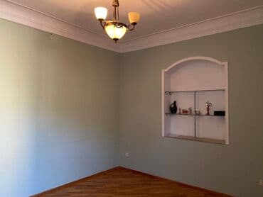 qobuda kirayə evlər: Badamdarda 2mertebeli binanın 2-cu mərtəbəsində yerləşən ümumi sahəsi — 18