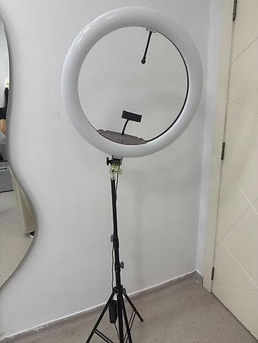 ring: Çox az işlənib. 150 azn a alınıb. Əhmədlidədir hal hazırda. LED ring — 1