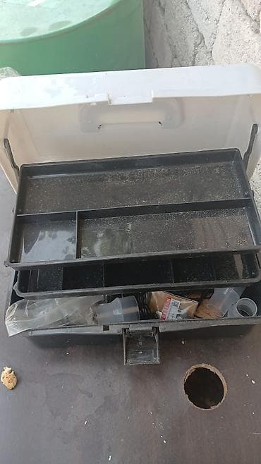 Plastik alətlər/aksesuar qutusu - Material: bərk plastik korpus, iki — 2