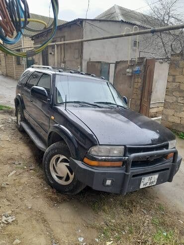 Mobil telefonlar üçün digər aksesuarlar: Chevrolet Blazer: 4 l | 1997 il 505050 km Universal — 1