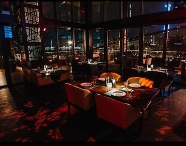 Nərimanovda yerləşən Restoran pub'a afsiant xanımlar tələb olunur. İş — 1