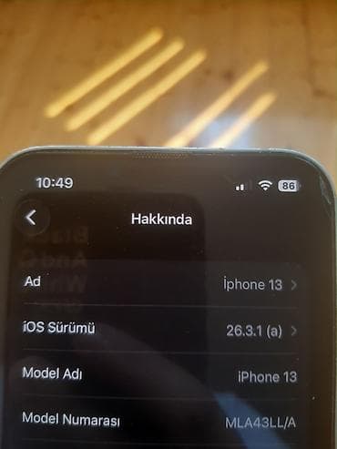 iphone 13 red: IPhone 13, Ağ, Simsiz şarj — 10