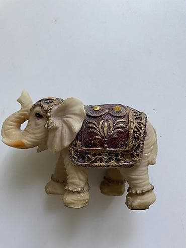 Bəzək fil fiquru - Material: polirezin (daş effektli), detallı əl — 1