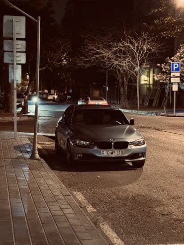 BMW 3 series: 2 l | 2013 il Sedan