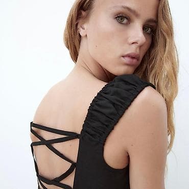 hicab paltar: Zərif atlas effektli qara bluz. - Dizayn: Yüksək yaxa və ön hissədə — 8