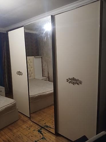 3 qapılı, Güzgülü, Bej, Digər material, Kupe, Düz dolab