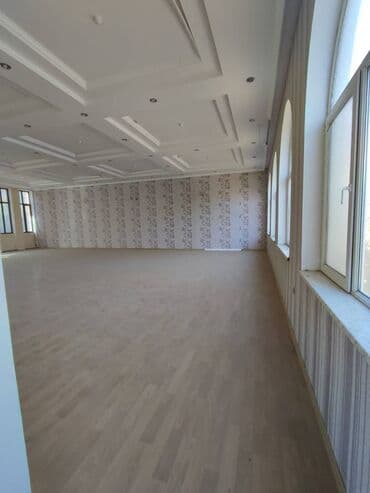 kiraye evler memar ecemi: Heyder eliyev prospektində mərkəzdə, 3 mərtəbəli, obyekt icareye — 10