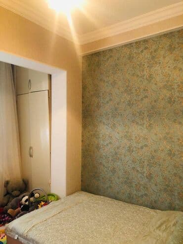 8 mikrorayon: Bakı, 2 otaqlı, Köhnə tikili, 35 kv. m — 8