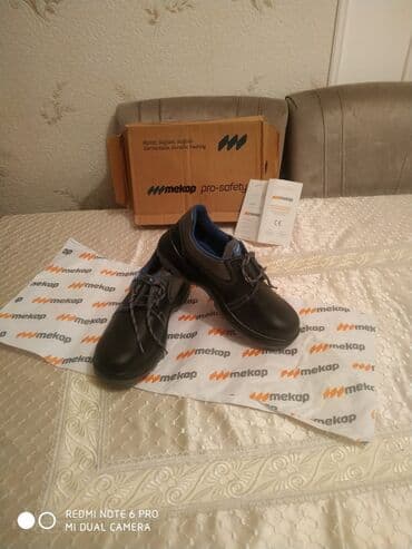 is elanlari tikinti: Türkiyədən alınıb, təmiz dəridi,brentdi, ölçüsü 41, Təzədi. Firma - — 1