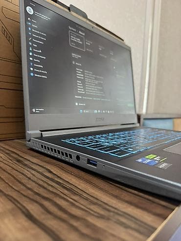 oyuncu notebook: MSI, 15.6 ", Intel Core i5, 512 GB — 1