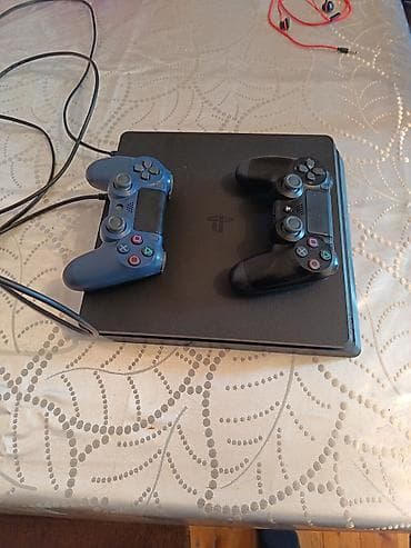 Ps4 Slim 512 yaddaşlı ideal vəziyyətdədir 2 pult 4 dualschok içində ən