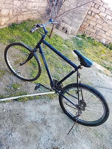 Şəhər/dağ tərzində klassik velosiped - Çərçivə: polad, yuxarı borusu — 1