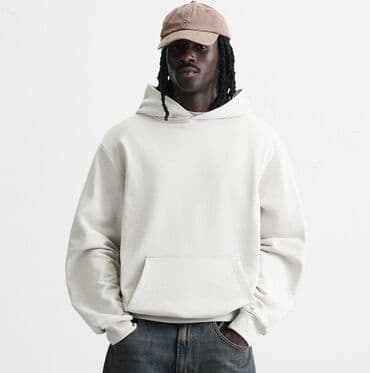 Orijinal ZARA hudi. Ölçüsü - M. Oversize modeldir. Hədiyyə olunub