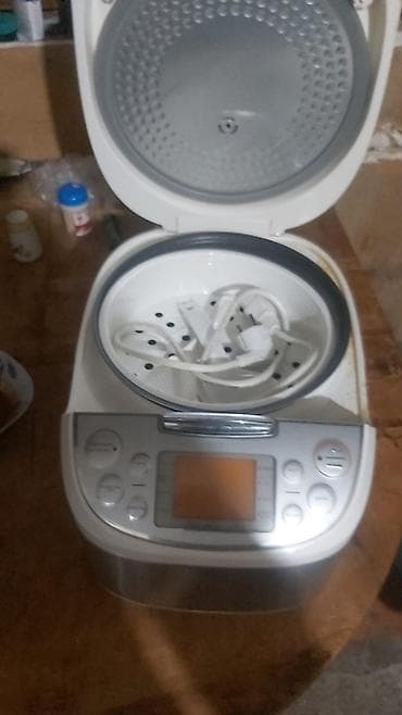 Ikisini Alana 100 AZN. Auto ayri alana heresi 60 azn Philips HR2052