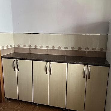 ikinci el metbex mebelleri: Ucuz qiymətə Mətbəx mebel dəsti satılır. Yaxşı vəziyyətdədir. Ünvan — 4