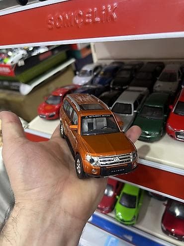 canta modelləri: Mitsubishi miqyaslı die-cast kolleksiya maşınları - Yüksək detallı — 7
