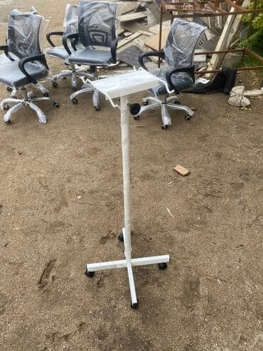 Tibbi avadanlıq: Ştativ, sistem asılqani. Tekerlidir, hemde tenzimlene bilir qiymet 50 — 3