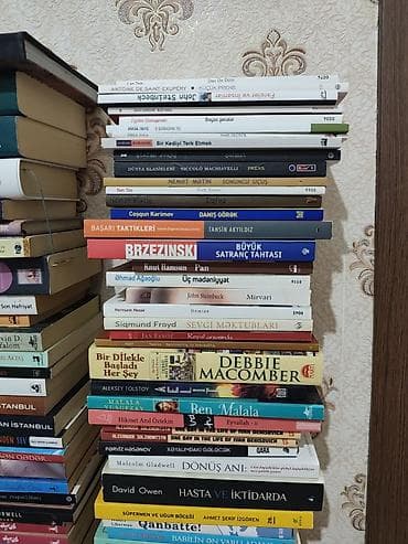 ucuz kitablar: Məhsul: müxtəlif janrlarda böyük kitab toplusu Tərkib: - Bədii — 9