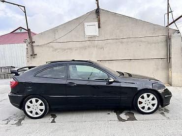 kia rio 2014: Mercedes-Benz C-Class Sport Coupe (W203) – qara rəngdə, 3 qapılı — 2