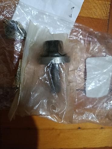 kuzu: MAZDA üçün bolt və yuyucu ilə komplekt kolenval boltu,Ford focus,mazda — 2