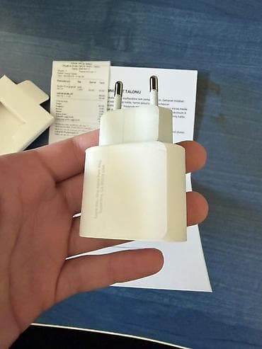 apple keyboard: Adapter Apple, 20 Vt — 2