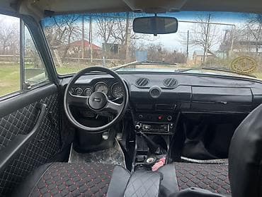 turbo.az avtomobil: VAZ 2106 sedan – mavi rəng, 4 qapı Texniki xüsusiyyətlər və təchizat — 6