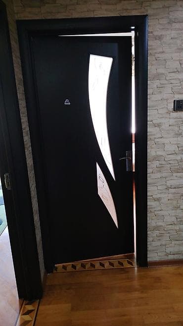 Müasir dizaynlı daxili qapı - Rəng: mat qara - Material: MDF/taxta — 1