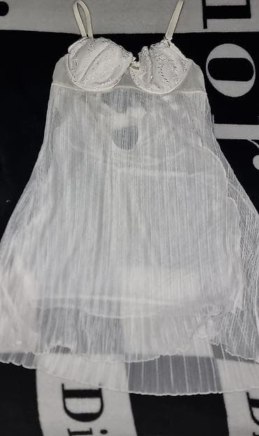 Ağ rəngli zərif gecə kombinezonu/baby-doll Razmer xs arıq xanımlar