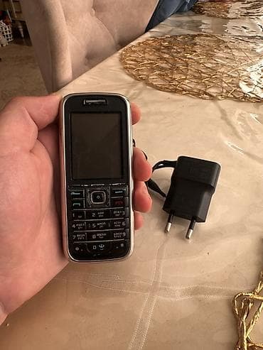 ayfon telefonu: Nokia 1, 2 GB, rəng - Qara, Düyməli — 2